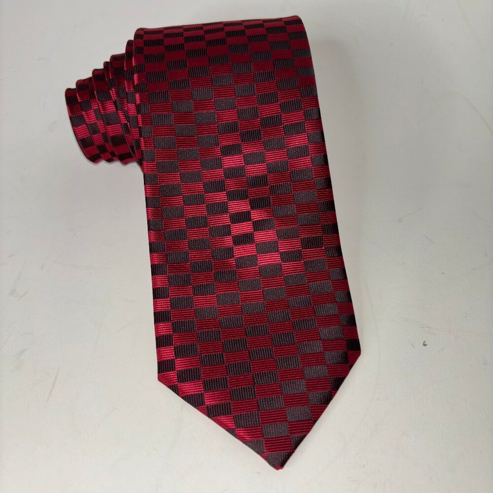 Luciano Ferretti Red Check Luxury Silk Tie Woven